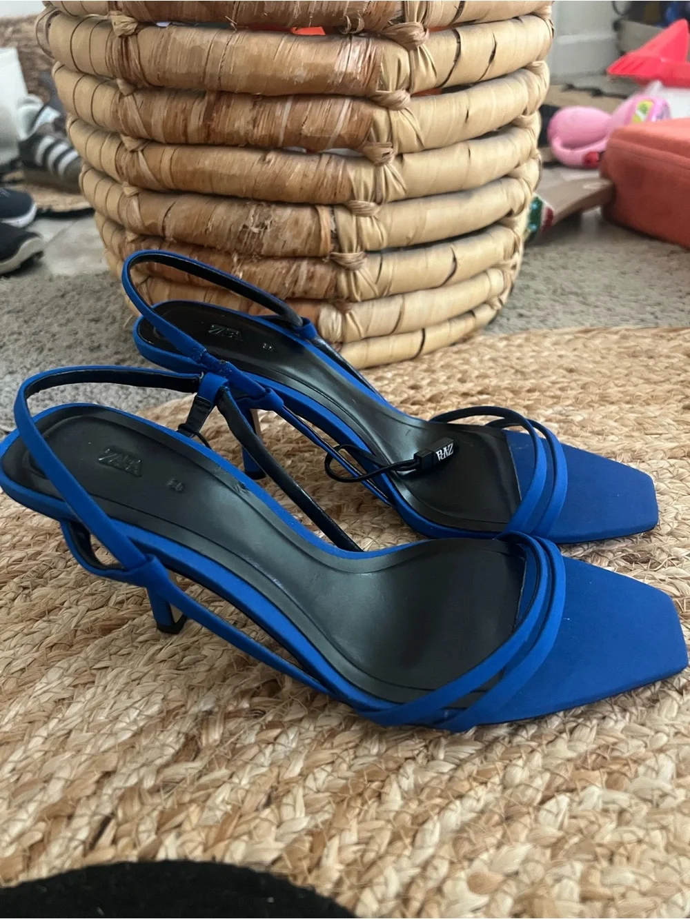 Women’s Zara Cobalt Blue Strappy Square-Toe Slingback Heels NWT size 38 or 7.5